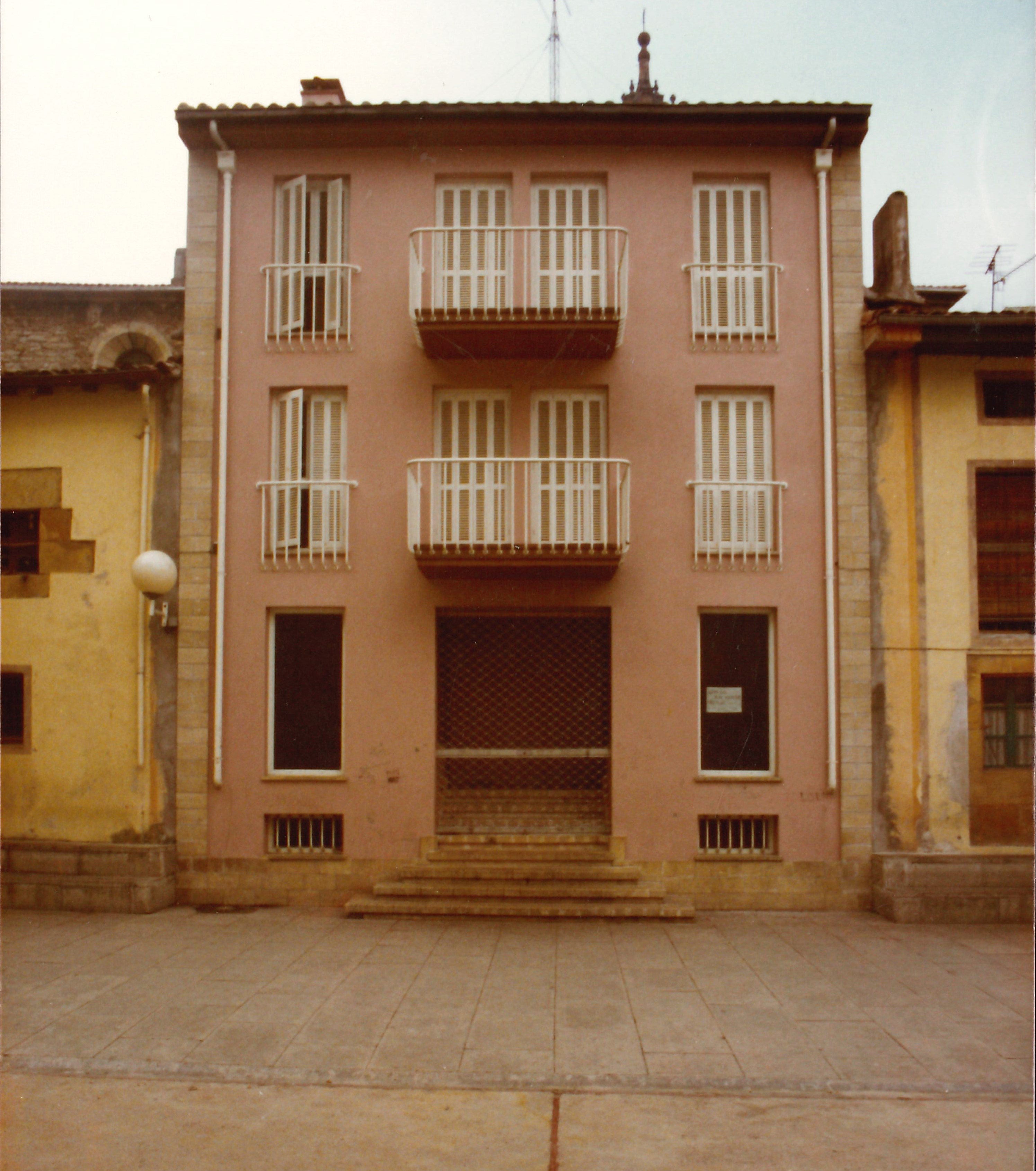 Casa en Plaza Cardenal Orbe. Etxebizitza Orbe Kardinal Plazan kalean Casa en Plaza Cardenal Orbe. Etxebizitza Orbe Kardinal Plazan kalean