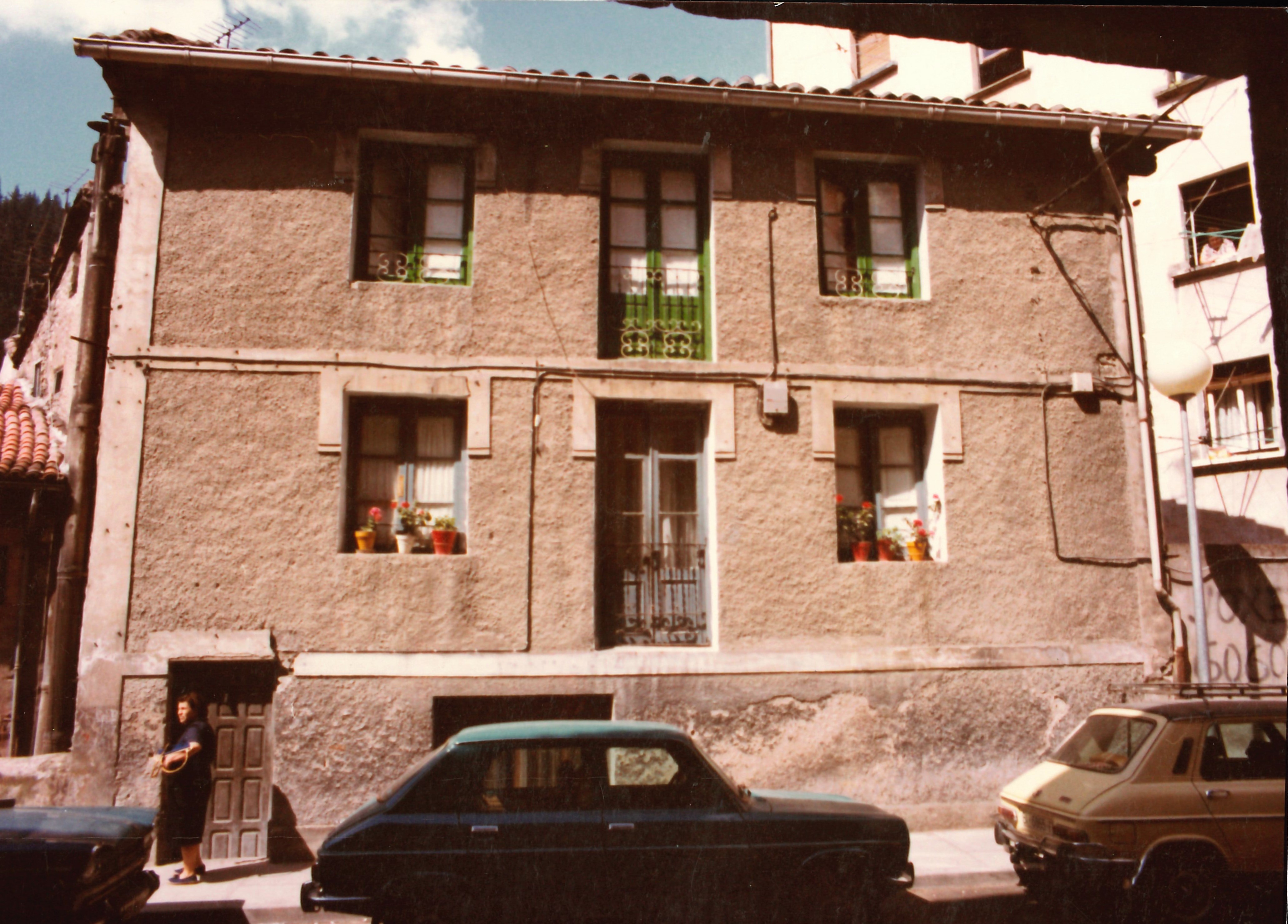 Edificio en Goienkale. Eraikina Goienkalen Edificio en Goienkale. Eraikina Goienkalen