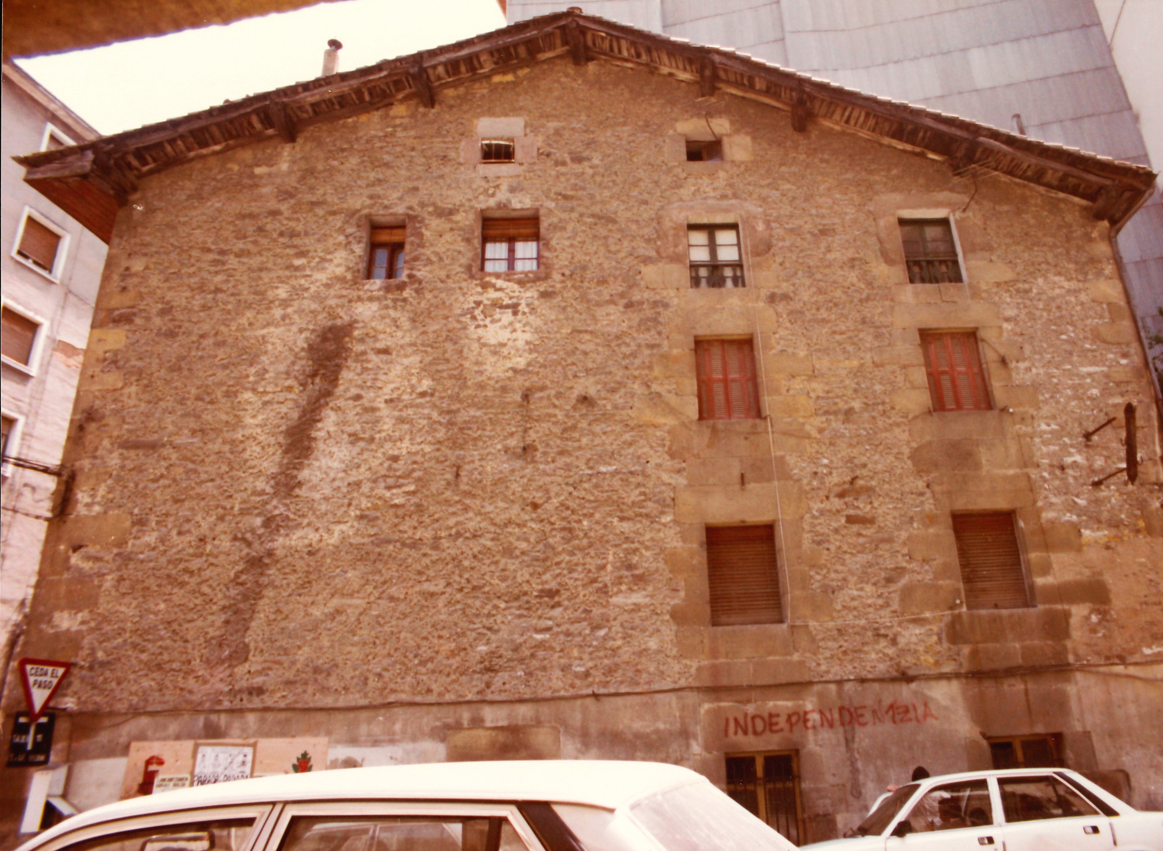 Eraikina Erdikokalen edificio Eraikina Erdikokalen edificio