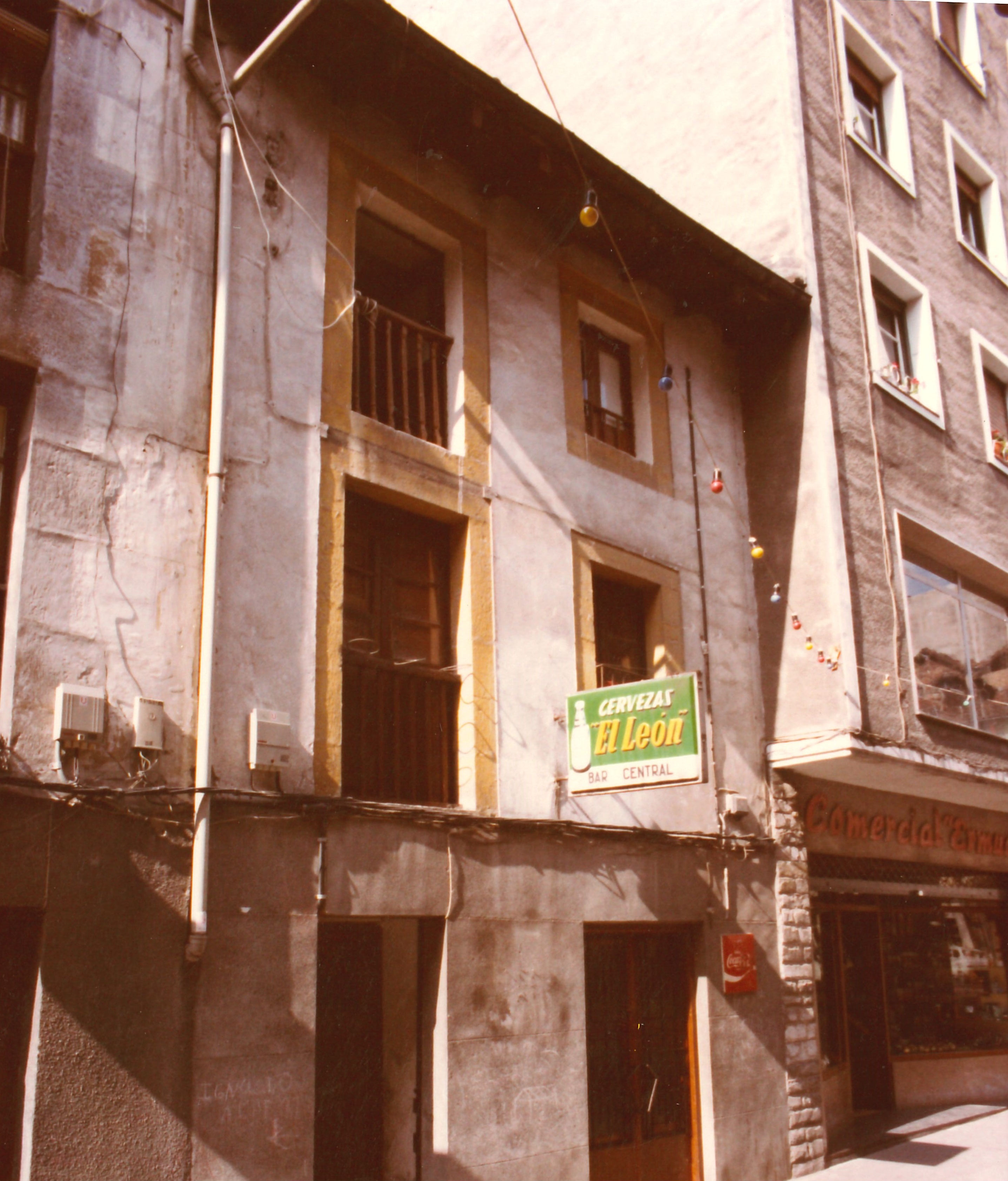Erdikokale (antigua Artecalle, antzinako Artekale). Erdikokale (antigua Artecalle, antzinako Artekale).