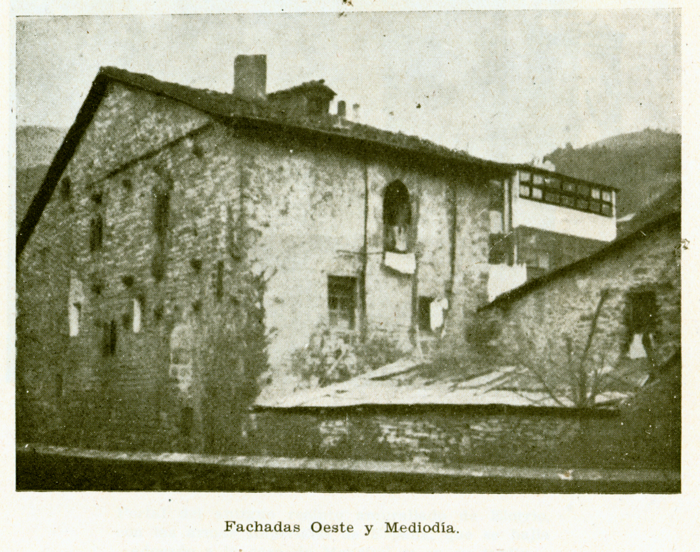 Fachada Oeste Lobiano Fachada Oeste Lobiano