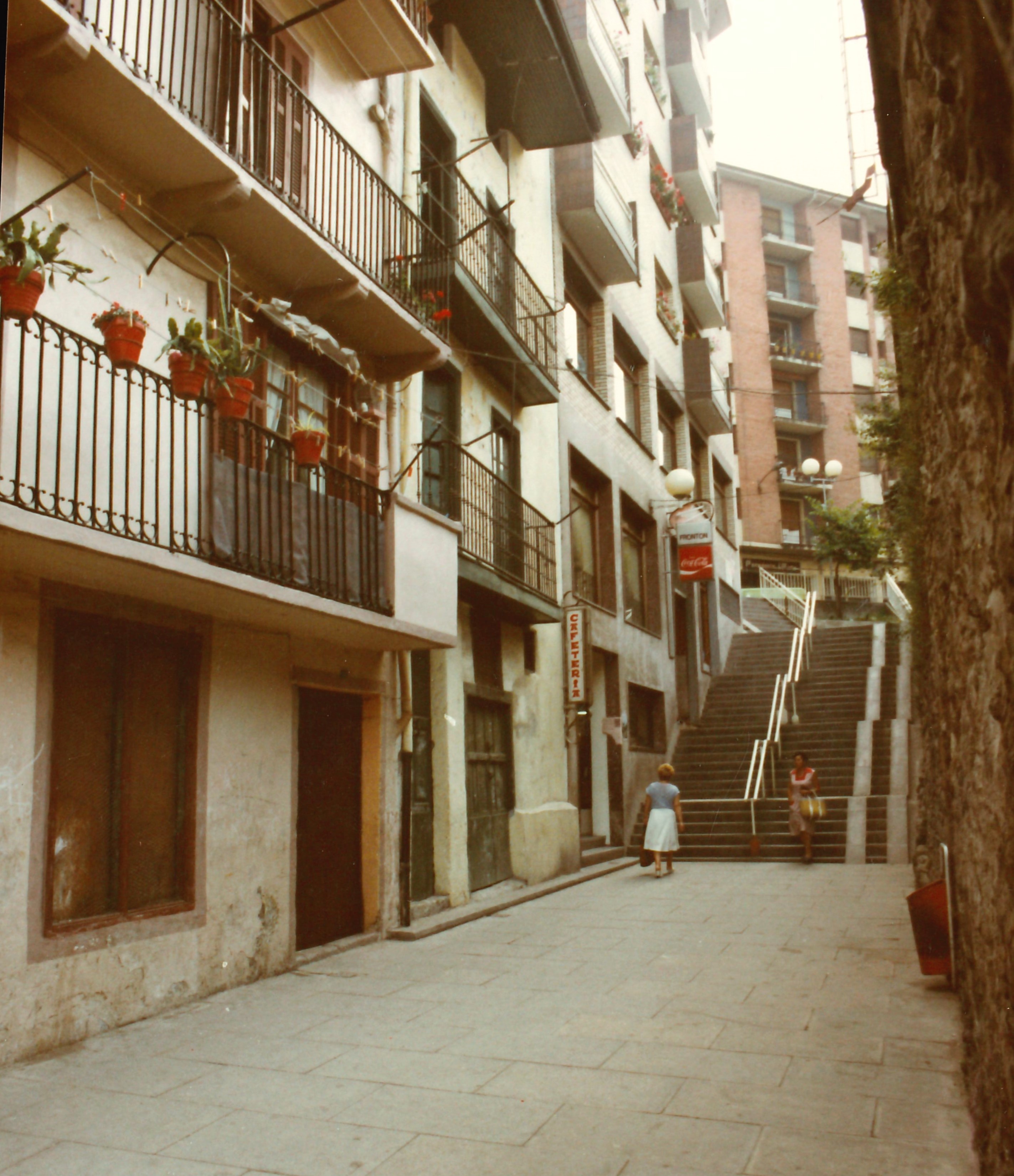Goienkale kalea (gaur egungo Orbe Kardinal Plaza). Calle Goienakale (actualmente Plaza Cardenal Orbe). Goienkale kalea (gaur egungo Orbe Kardinal Plaza). Calle Goienakale (actualmente Plaza Cardenal Orbe).