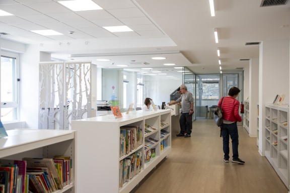 Primera planta de la biblioteca | Liburutegiko lehen solairua